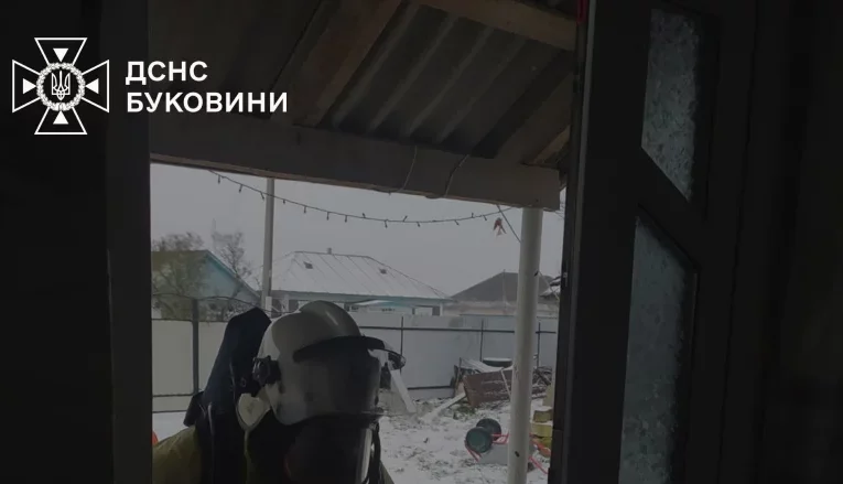 На Буковині за добу сталися дві пожежі: постраждали двоє чоловіків