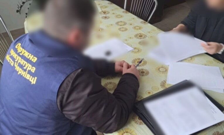 У Чернівцях експосадовців комунального підприємства підозрюють у заволодінні понад 1 млн грн на утриманні безпритульних тварин