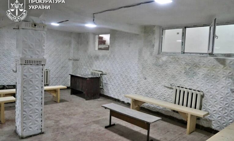 У Чернівцях за бюджетні кошти відремонтували укриття ліцею з порушенням норм