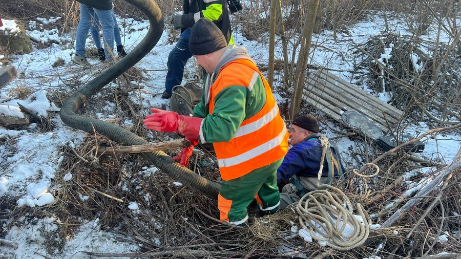 “Чернівціводоканал” відключив Лужанський спиртзавод від каналізаційних мереж