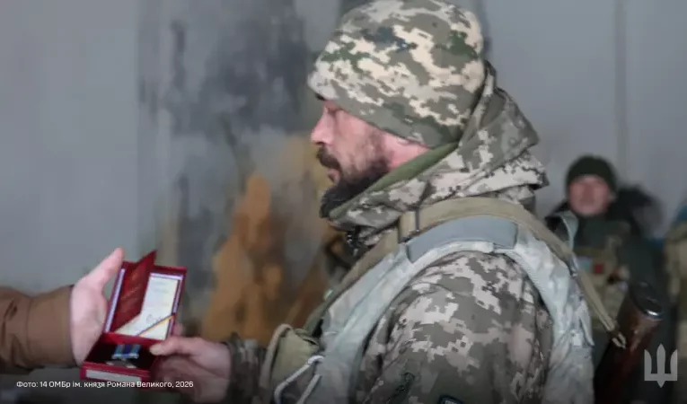 Воїна із Сокирянщини Сергія Гермака нагородили медаллю «За військову службу Україні»