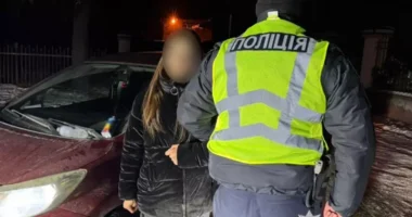 У Сторожинці викрили жінку, яка збувала особливо небезпечні психотропи