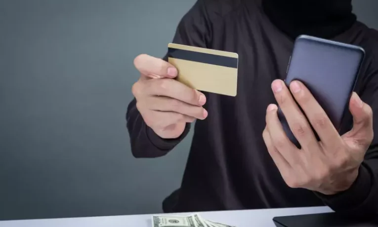 Буковинці втратили понад 174 тисячі гривень через шахраїв в інтернеті