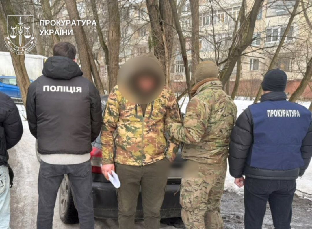 За €10 тисяч з особи: на Буковині викрили організаторів незаконного переправлення чоловіків через кордон