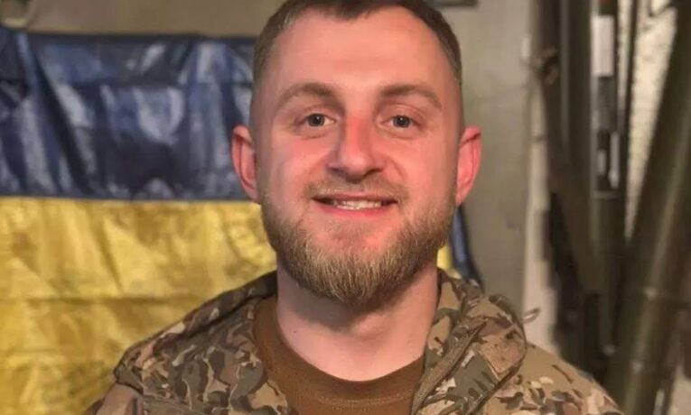 Воїн із Буковини Дмитро Качмарик отримав медаль Міністра оборони «Захиснику України»