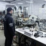 У Чернівцях викрили найбільше підпільне виробництво сигарет в Україні: щодня виготовляли до 720 тис. пачок