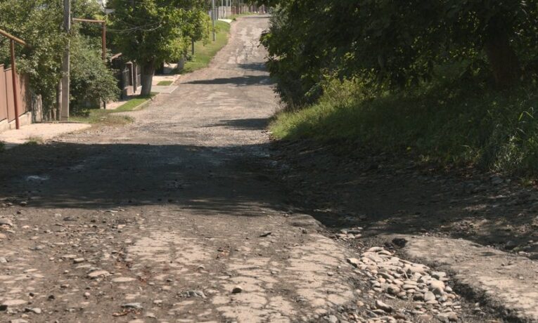 Для додаткових робіт на вулиці Бережанській у Чернівцях потрібно орієнтовно 2 млн грн