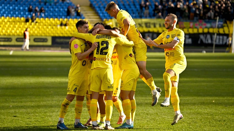 Футбольний клуб “Буковина” переміг черкаський “ЛНЗ” в Кубку України