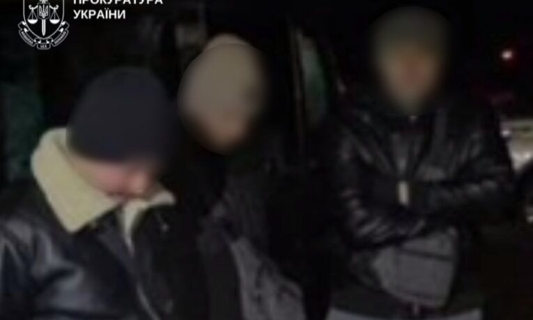 Капелан і його спільник організували канал втечі чоловіків за кордон за понад 26 тис. євро