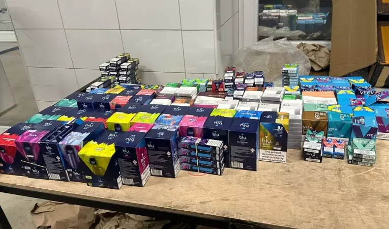 На Буковині прикордонники вилучили партію електронних сигарет на понад 300 тисяч гривень