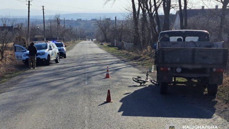 На Буковині унаслідок аварії травмувався 7-річний хлопчик