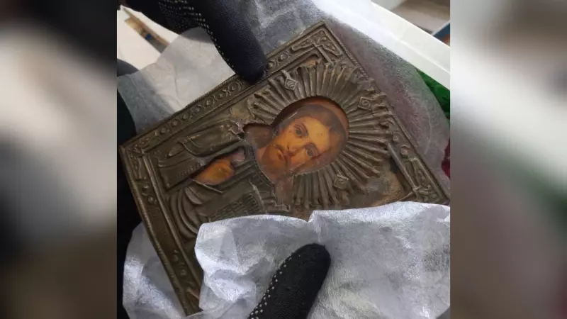 На Буковині прикордонники вилучили старовинні ікони та барометр на кордоні з Румунією