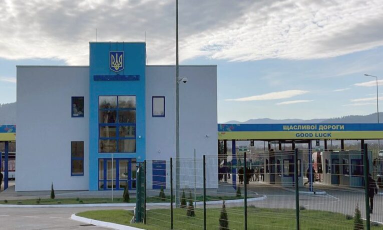 З АЗС та автостоянкою: біля КПП “Красноїльськ” на Буковині можуть облаштувати інфраструктуру на 400 га