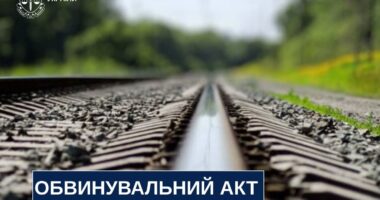 На Буковині судитимуть чоловіка за самовільне захоплення землі в охоронній зоні залізниці
