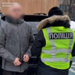 30 тисяч доларів за незаконне переправлення за кордон: на Буковині викрито організатора схеми