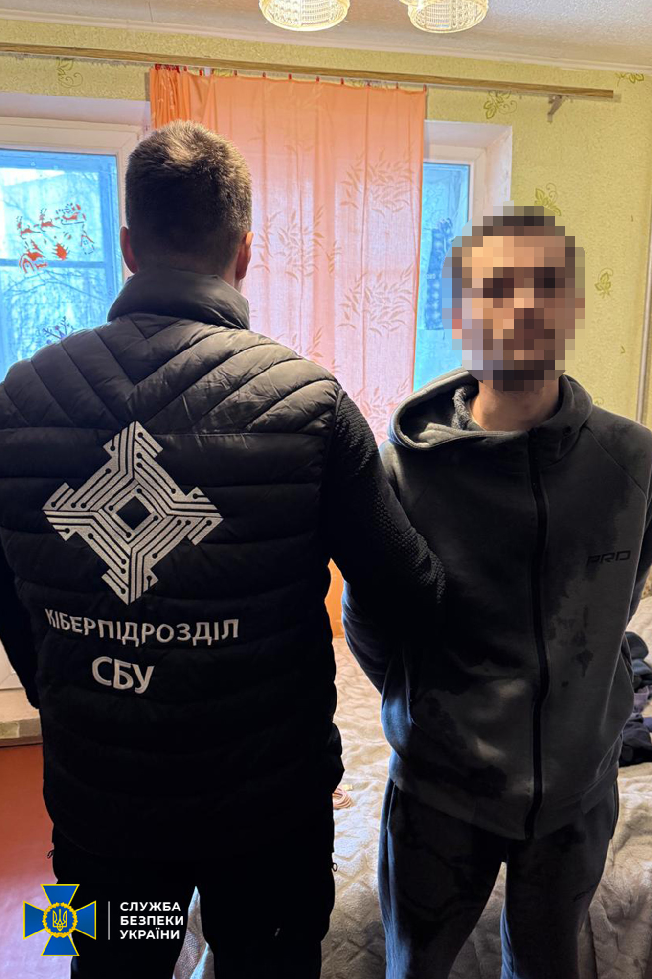 СБУ та кіберполіція затримали на Буковині організатора шахрайського кол-центру