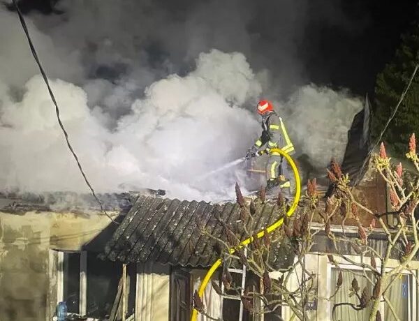 У Хотині горів житловий будинок