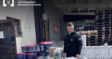У Сторожинці викрили продаж нелегального алкоголю з підробленими акцизними марками