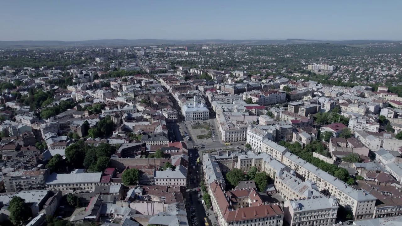 У Чернівцях через суд громаді хочуть повернути земельні ділянки