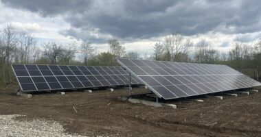 На одній з насосних станцій Чернівців за гроші інвестора встановили сонячну станцію