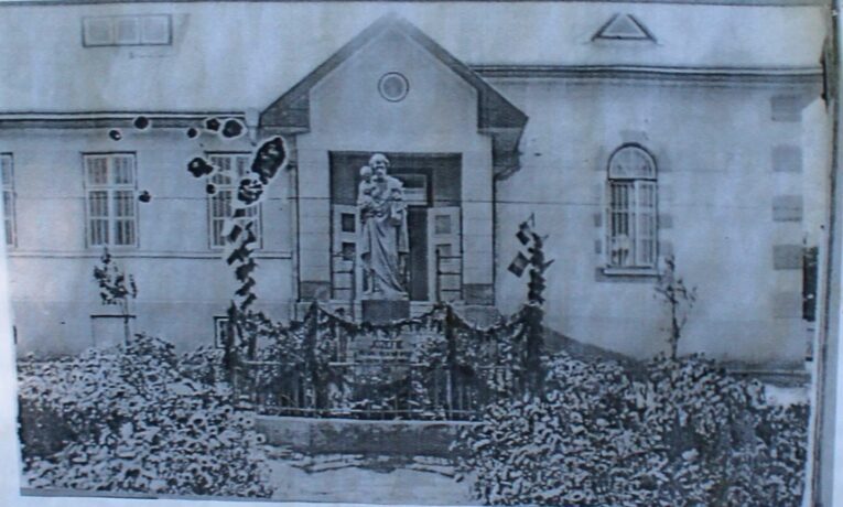 Хабаківка. Втрачені об’єкти Чернівців