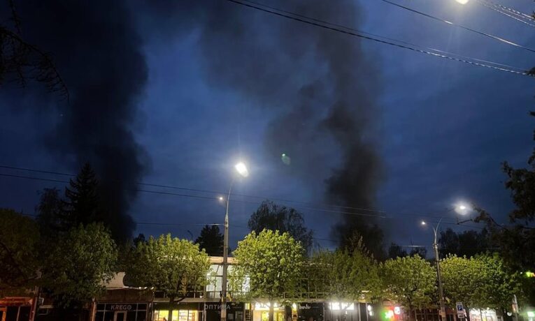 На території колишнього тролейбусного депо у Чернівцях знову сталася пожежа