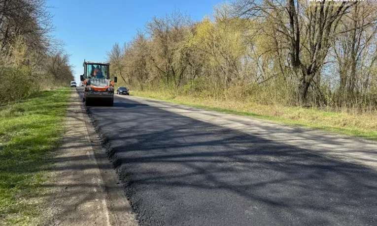 На трасі Доманове – Ковель – Чернівці – Тереблече стартував ремонт ділянки біля межі з Тернопільщиною