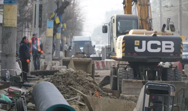 Ремонт на Руданського в Чернівцях: підряднику дали дедлайн до 20 квітня