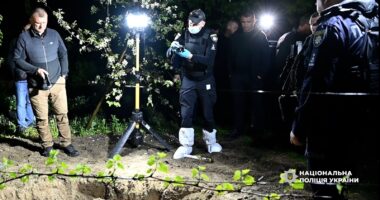 На Буковині чоловік задушив невістку та закопав тіло: поліція затримала вбивцю та його сина