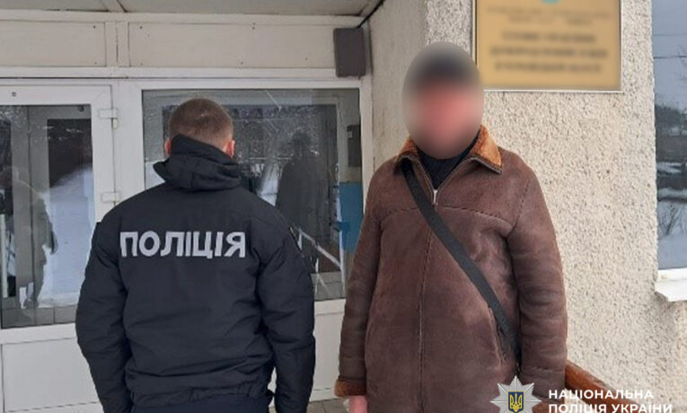 На Буковині викрили схему підробки посвідчень трактористів: оголошено підозру ексслужбовцю