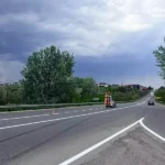 На трасі М-19 у Чернівецькій області оновлюють дорожню розмітку