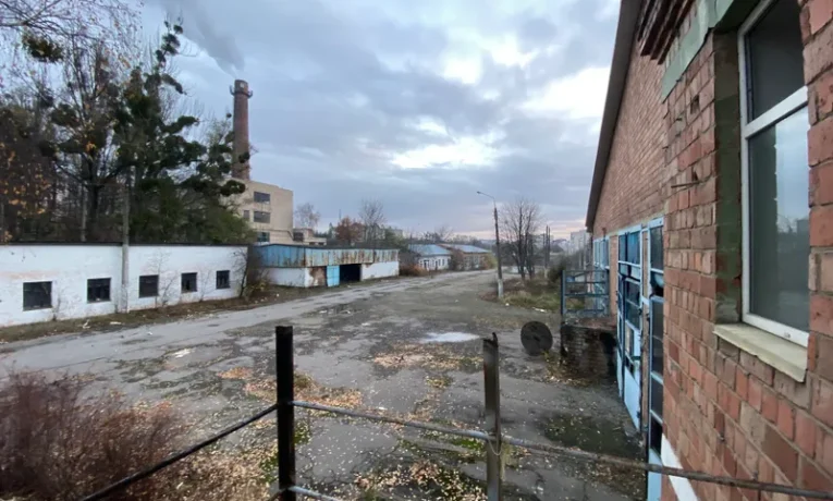 У Чернівцях відклали продаж території колишнього тролейбусного депо до завершення війни