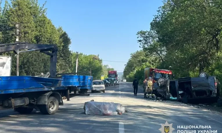 У Чернівецькому районі в ДТП травмувалися п’ятеро людей