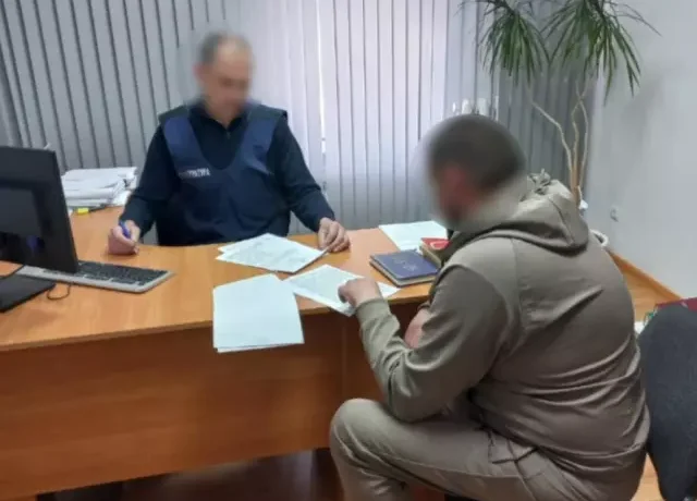 На Буковині екслісничому повідомили про підозру через вирубку лісу на понад 7,6 млн грн