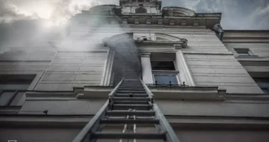 У центрі Чернівців пожежа в квартирі сталася через коротке замикання електромережі