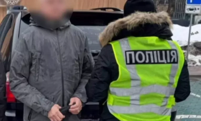 На Буковині судитимуть киянина за незаконне переправлення чоловіків за кордон