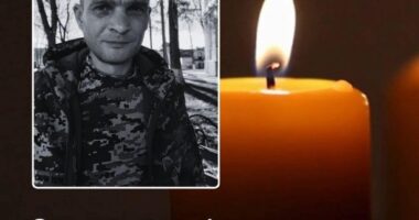 “На щиті”: Чернівці прощаються із полеглим Воїном Аричем