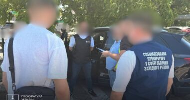 На Буковині викрили ексвійськового, який за 6 тисяч доларів обіцяв переведення до тилу