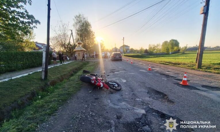 На Буковині судитимуть 26-річного водія мотоцикла за ДТП у стані сп’яніння з потерпілою