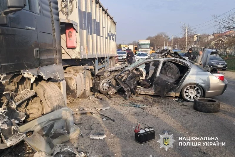 У Чернівцях судитимуть 18-річну водійку у справі про смертельну ДТП
