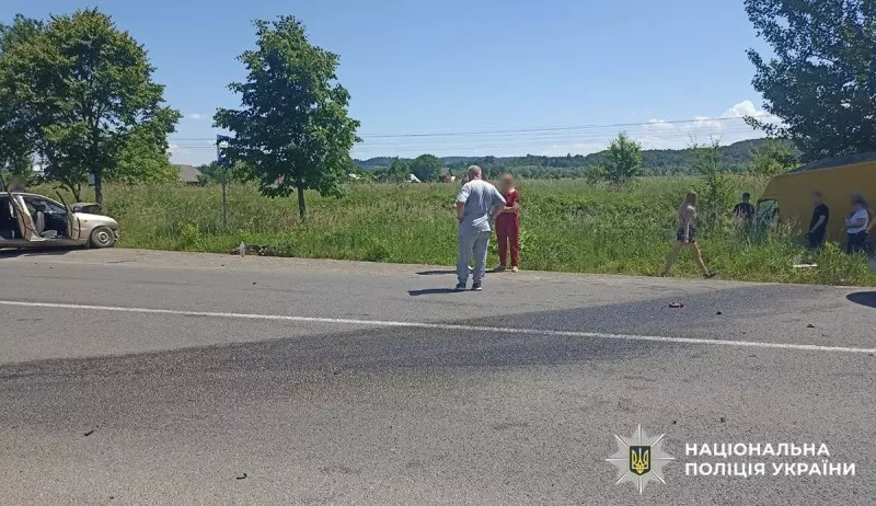 У Берегометі зіткнулися два авто: обох водіїв госпіталізовано