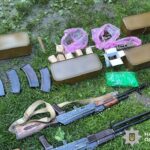У Чернівцях чоловіка підозрюють у незаконному зберіганні арсеналу зброї та майже 5 тисяч набоїв