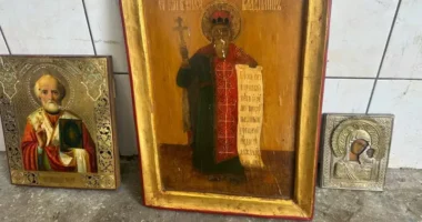 На Буковині на кордоні виявили три ікони ХІХ століття