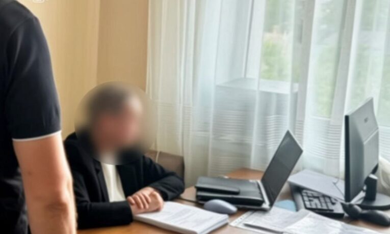 На Буковині керівництво лікарні підозрюють у розтраті коштів на власний захист у кримінальній справі