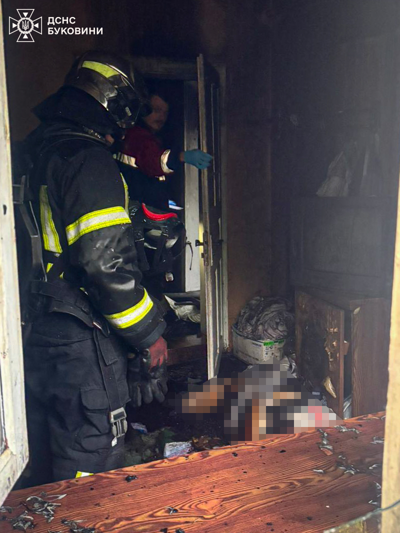 У Чернівцях під час пожежі в житловому будинку загинула жінка