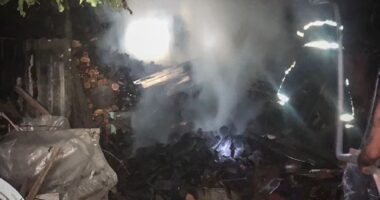 На Буковині рятувальники врятували житловий будинок від вогню