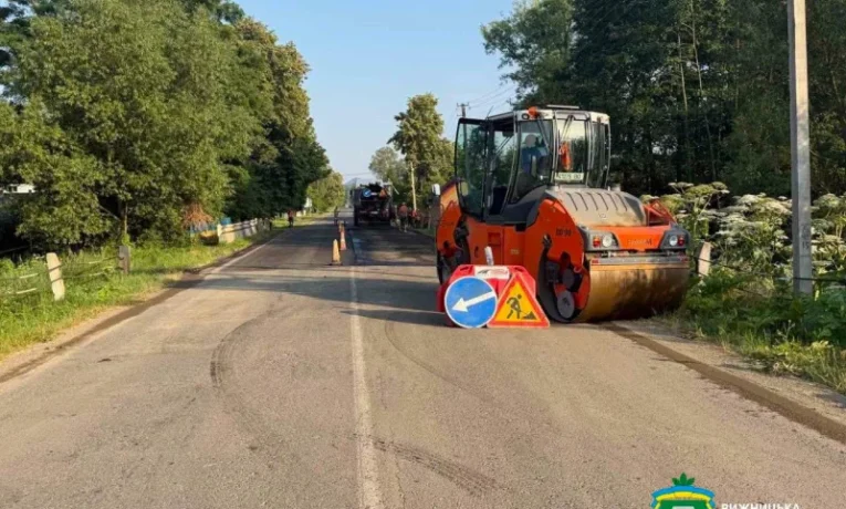 На Буковині ремонтують мости між Сторожинцем і Вижницею: рух транспорту не перекриватимуть