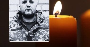 На Буковині попрощаються із захисником України Віталієм Дуткою