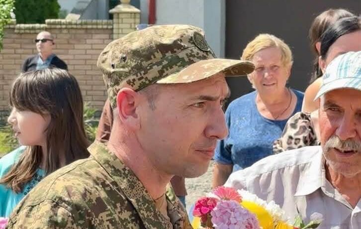 У Чагорській громаді зустріли захисника Олександра Дзеха, який повернувся з російського полону