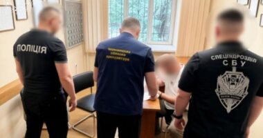На Буковині викрили схему ввезення авто під виглядом гуманітарної допомоги